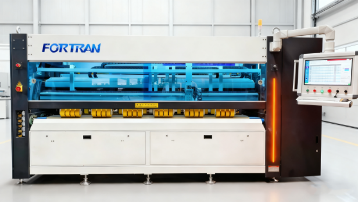 القطع الفعال والتعبئة الذكية – تحليل المزايا الأساسية لآلات قطع الورق الأوتوماتيكية